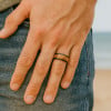 Bague de mariage céramique noire avec bois chene (Dupliqué)