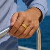 Bague mariage tungstène ligne zircons plaqué or alliance personnalisable