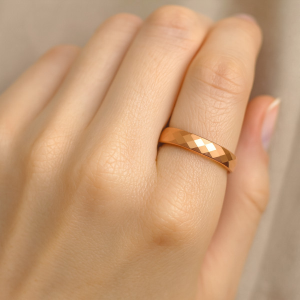 bague personnalisable anneau plaque or multifacette polie