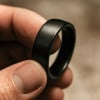 Bague personnalisee alliance tungstene noir mat brosse