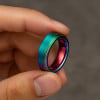 Bague tungstène brossée personnalisable arc en ciel