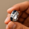 Bague personnalisee homme acier fibre de carbone arbre de vie