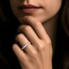 Bague anneau argent ligne zircons