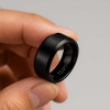 Anillo de hombre personalizado anillo de titanio cinta negra mate pincel para grabar