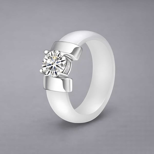 w Bague ceramique polie serti zirconium