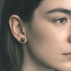 Boucles d'oreilles clous argent minimaliste ceramique noir