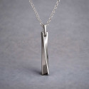 Pendentif barre torsadée tungstène personnalisable