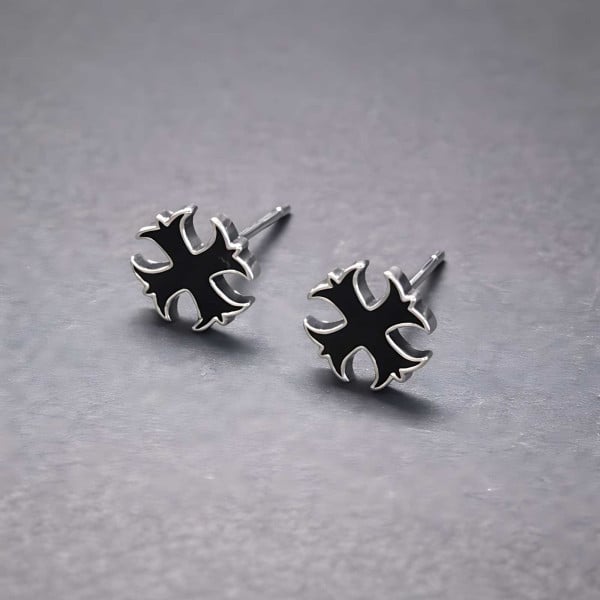 Boucles d'oreilles clous croix de malte argent resine noir