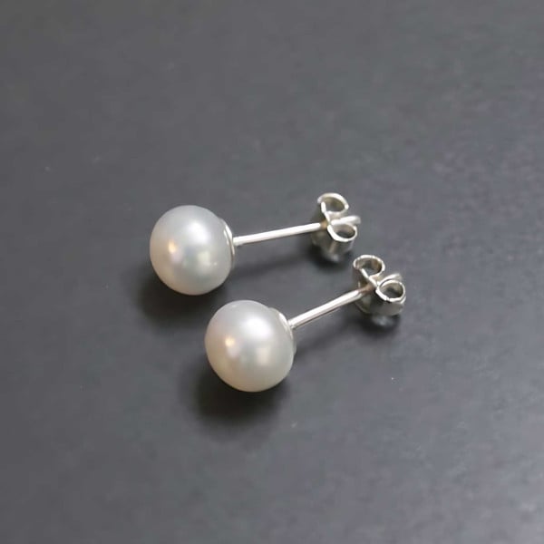 Boucles d'oreilles clous argent perles rondes eau douce minimaliste