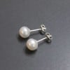 Boucles d'oreilles clous argent perles rondes eau douce minimaliste