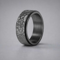 Bague homme anti stress tournant acier martelee personnalisable