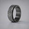 Bague homme anti stress tournant acier martelee personnalisable