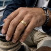 Bague personnalisee homme anneau titane plaque or style pneu biker rouage