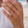 Bague personnalisee titane noir homme anneau brosse zirconium a graver