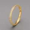 D Bague éternité 2mm en titane sertie de zircons – élégance fine et intemporelle