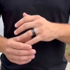 Bague alliance titane noir 8mm effet ciel étoilé – élégance céleste et moderne