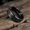 Bague alliance titane noir 8mm effet ciel étoilé – élégance céleste et moderne