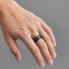 Bague alliance homme en carbure de tungstène noir 8mm – fibre argentée et style contemporain