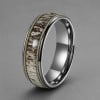 Bague alliance homme en carbure de tungstène 8mm – incrustation corne naturelle et élégance authentique