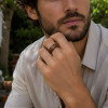 Bague alliance homme en carbure de tungstène noir 8mm – bois de chêne naturel et élégance authentique