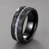 Bague Homme Tungstène Noir Martelé Pierre Minérale 8mm Personnalisée