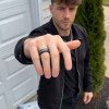 Bague Homme Tungstène Noir Martelé Pierre Minérale 8mm Personnalisée