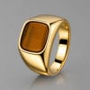 Bague chevalière en acier inoxydable 316L plaqué or avec pierre œil de tigre