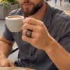 Bague chevalière homme en tungstène avec bois naturel et croix en nacre abalone