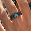 Bague homme en acier 316L noir avec turquoise personnalisable