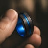 N Bague homme acier anneau noir brosse ligne bleue a graver