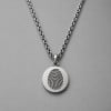 V Pendentif rond personnalisable en acier 316L avec turquoise