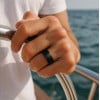 M Bague homme titane noir brossé personnalisable