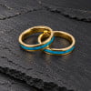 Bague personnalisee homme tungstene noir fibre de carbone bords biseaute