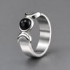 Bague en acier inoxydable avec onyx noir – Design ouvert personnalisable 7 mm