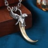 Colgante de águila con dientes caninos y cuerno de plata para hombre