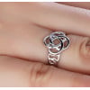 Damen-Trifle-Ring aus rhodiniertem Silber mit 4 Blättern, eingraviertem keltischen Knoten