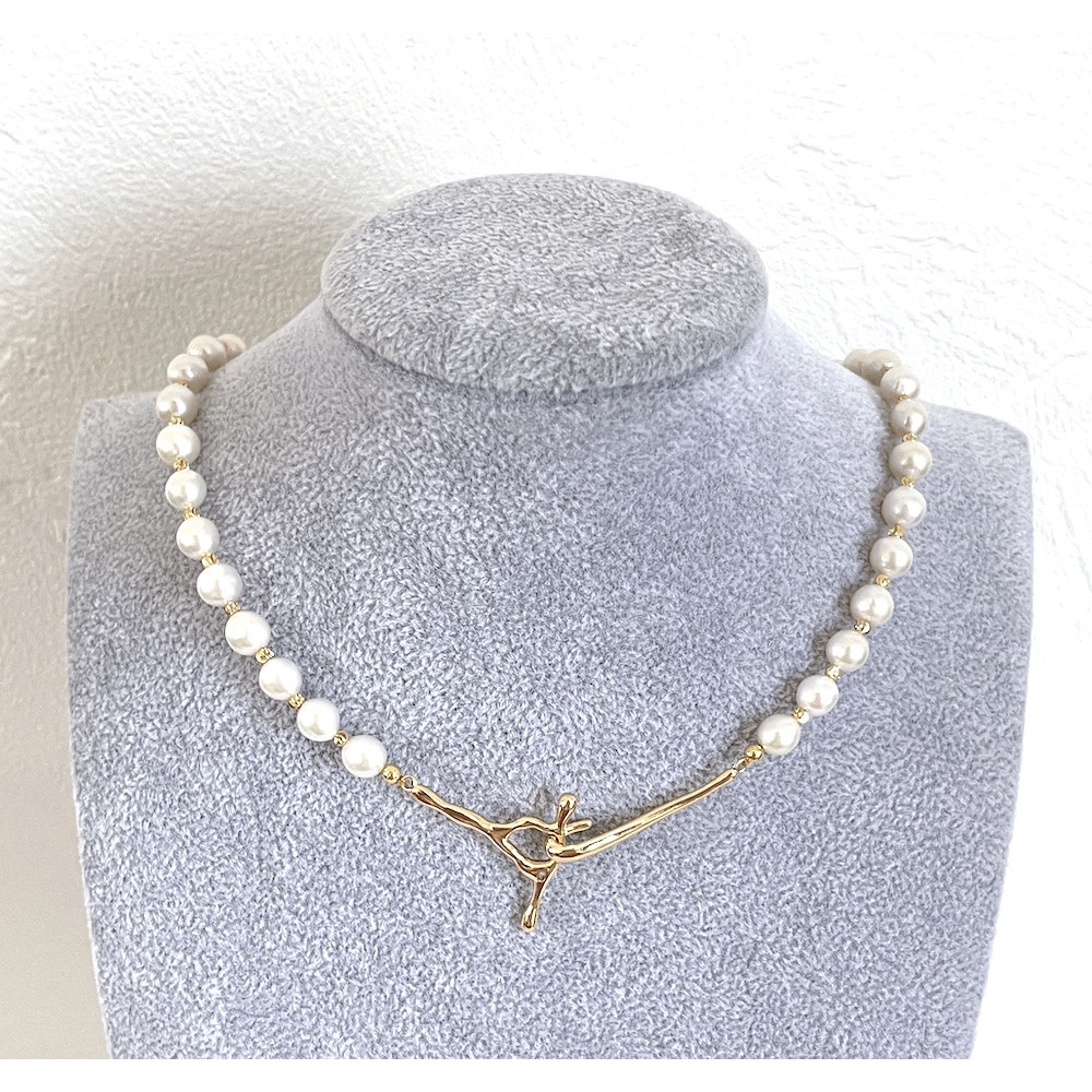 Collar de perlas de agua dulce blancas AAA de 7 mm con cierre de placa de oro