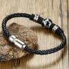 Schwarzes Herren-Lederarmband mit Fußballgeflecht
