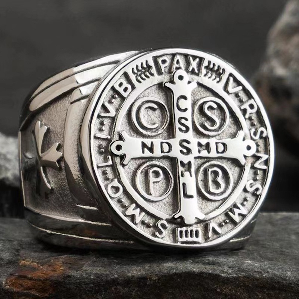 Anillo de acero para hombre cruz de caballero cspb