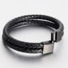 Herrenarmband mit doppelt geflochtenen Lederbändern und Magnetverschluss