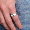 Anillo personalizado para hombre, anillo de acero, cruz de resina