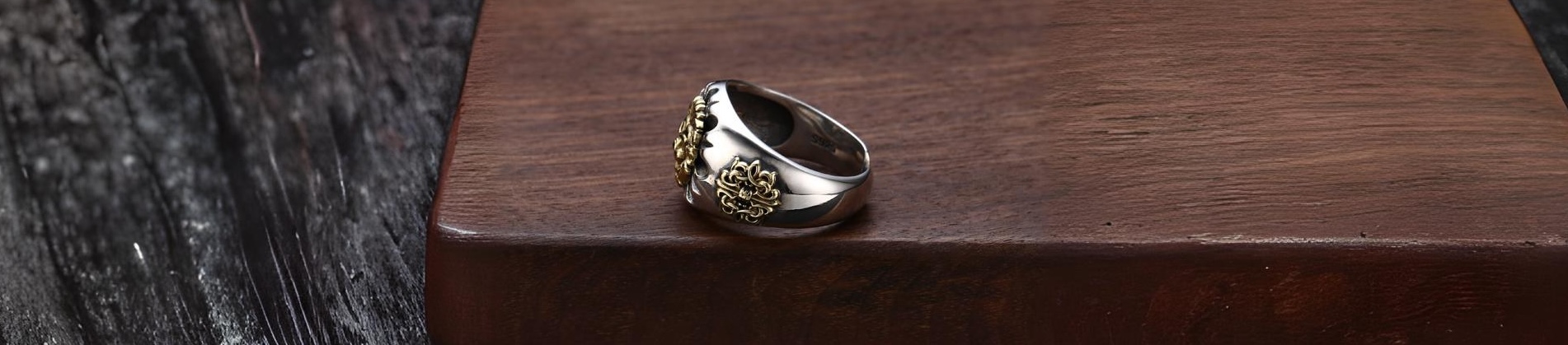 chevaliere lion fleur de lys argent bague motard biker