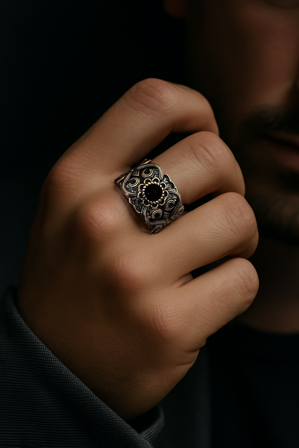 Herrenring aus Silber mit schwarzem Onyx