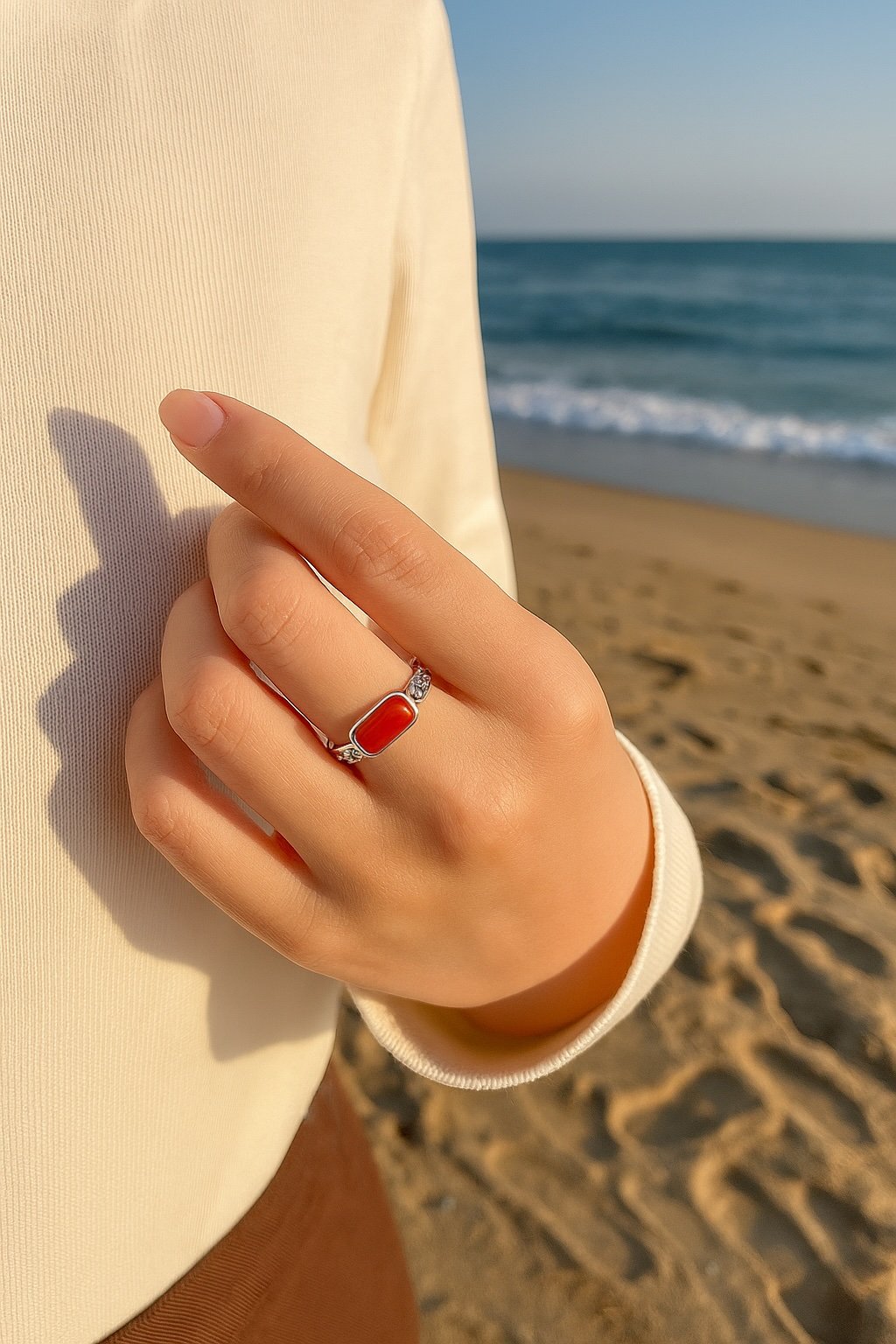 Anello celtico in argento con onice rosso