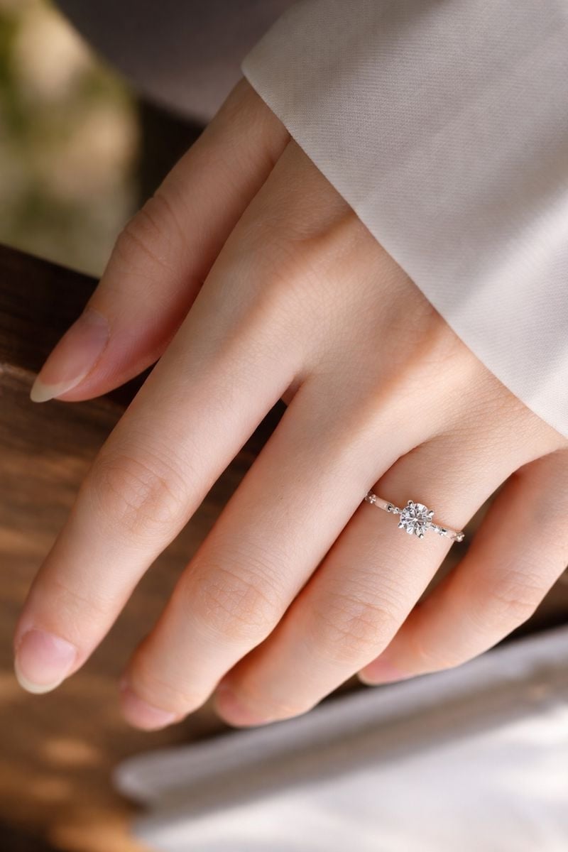 925 sterling silver engagement ring – Moissanite