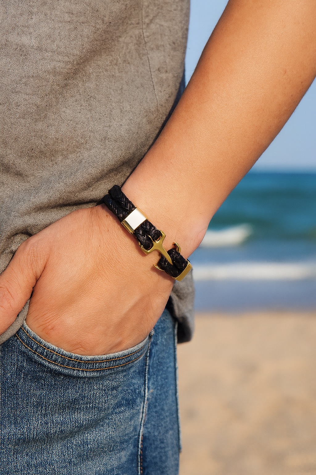Men’s black braided leather bracelet with stainless steel anchor