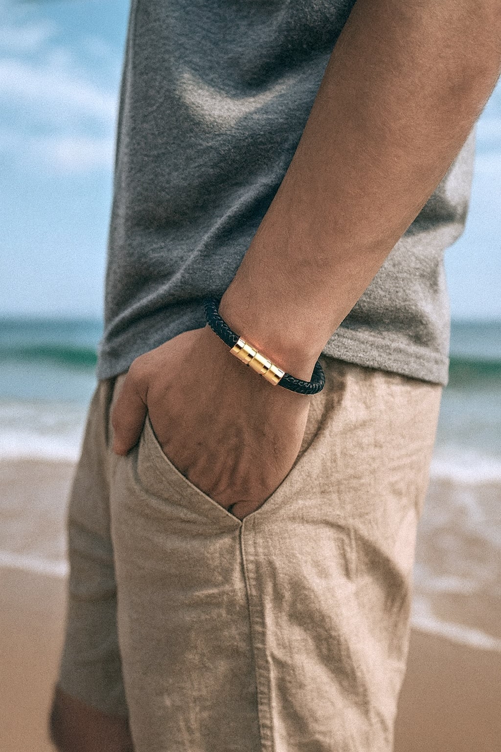 Bracelet en cuir - VIKING - RAGNAR - 22,5 cm - 5 symboles en métal