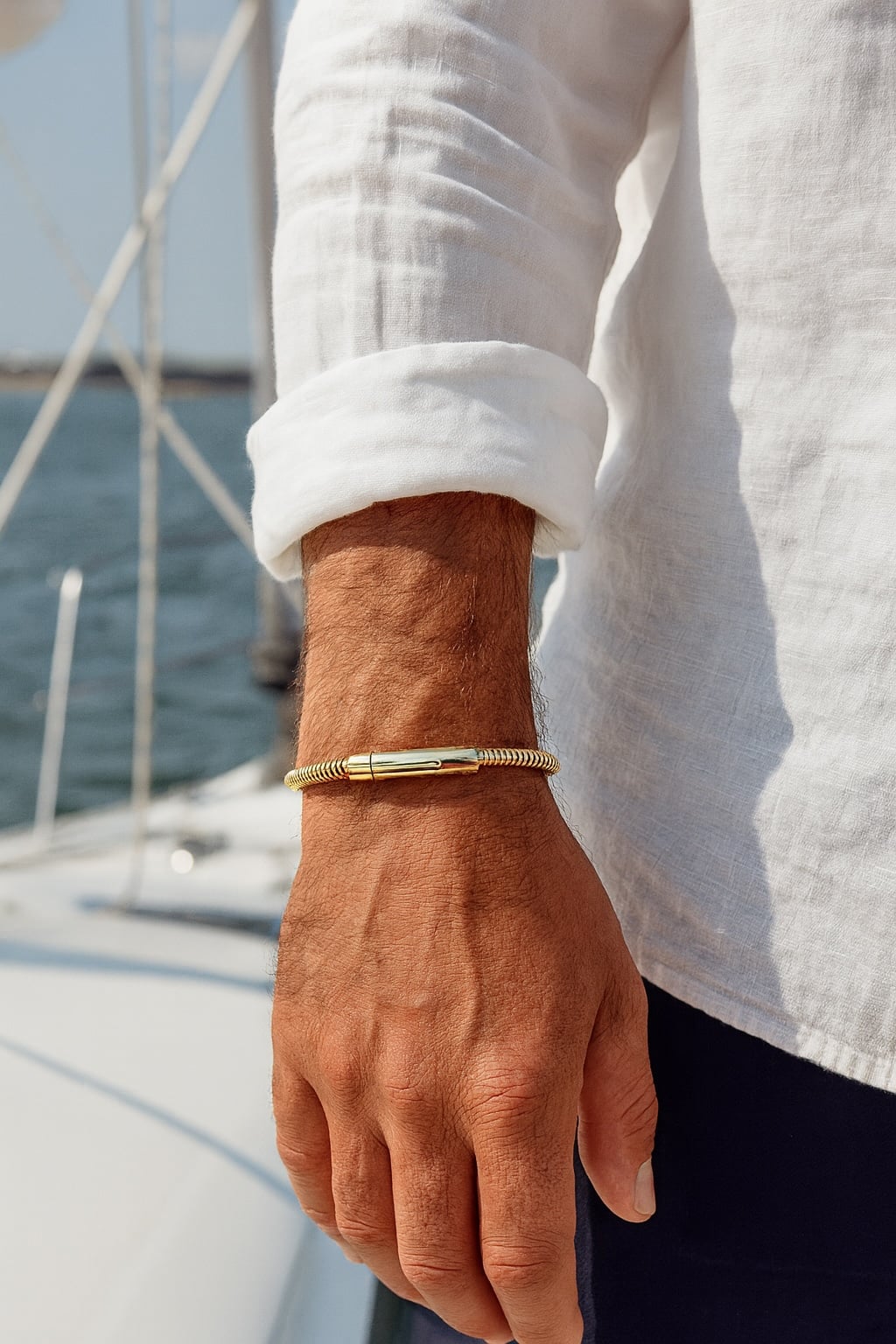 Men's stainless steel cylindrical flexible chain bracelet