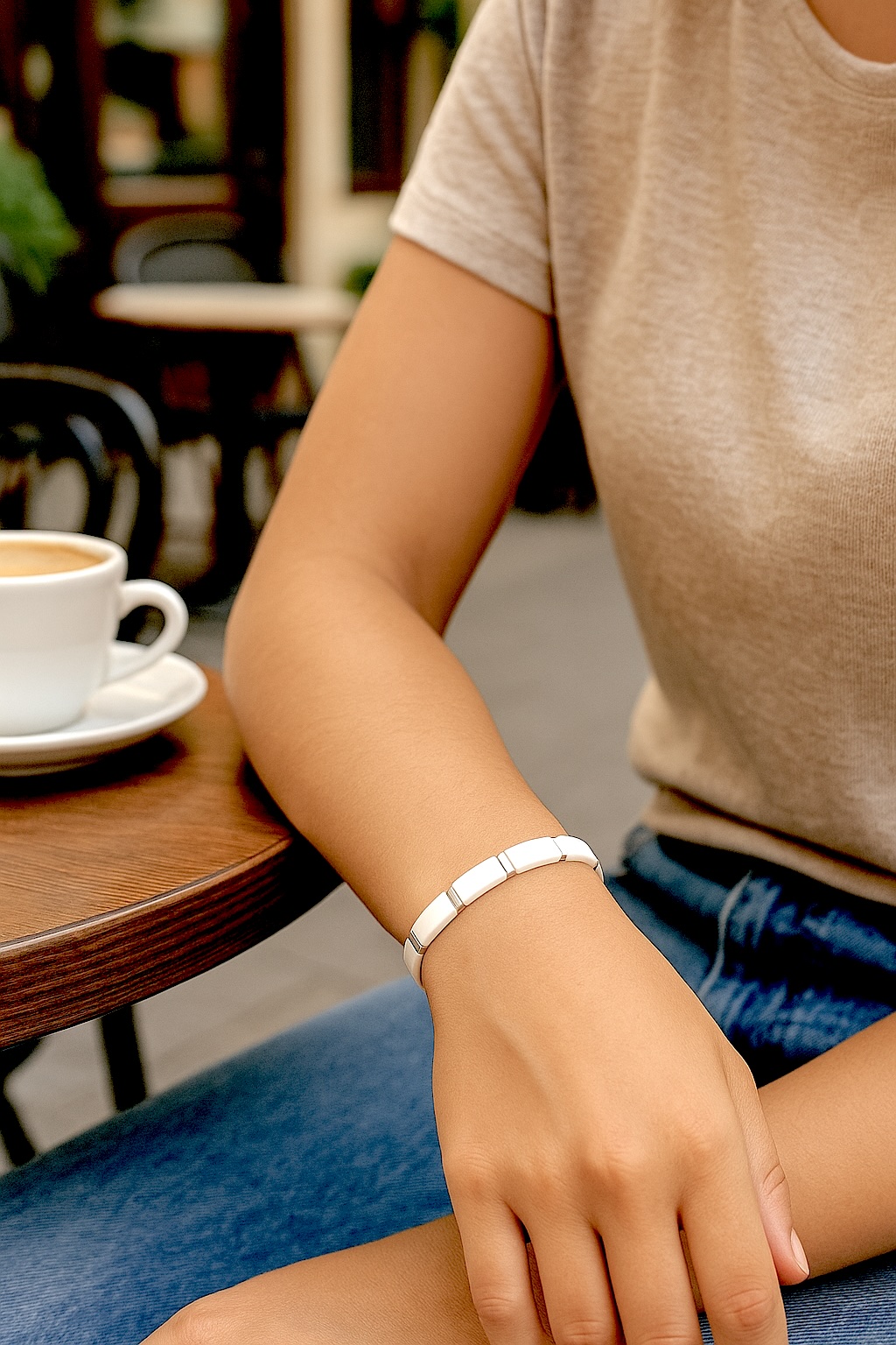 Magnetic black ceramic bracelet for men and women with magnets