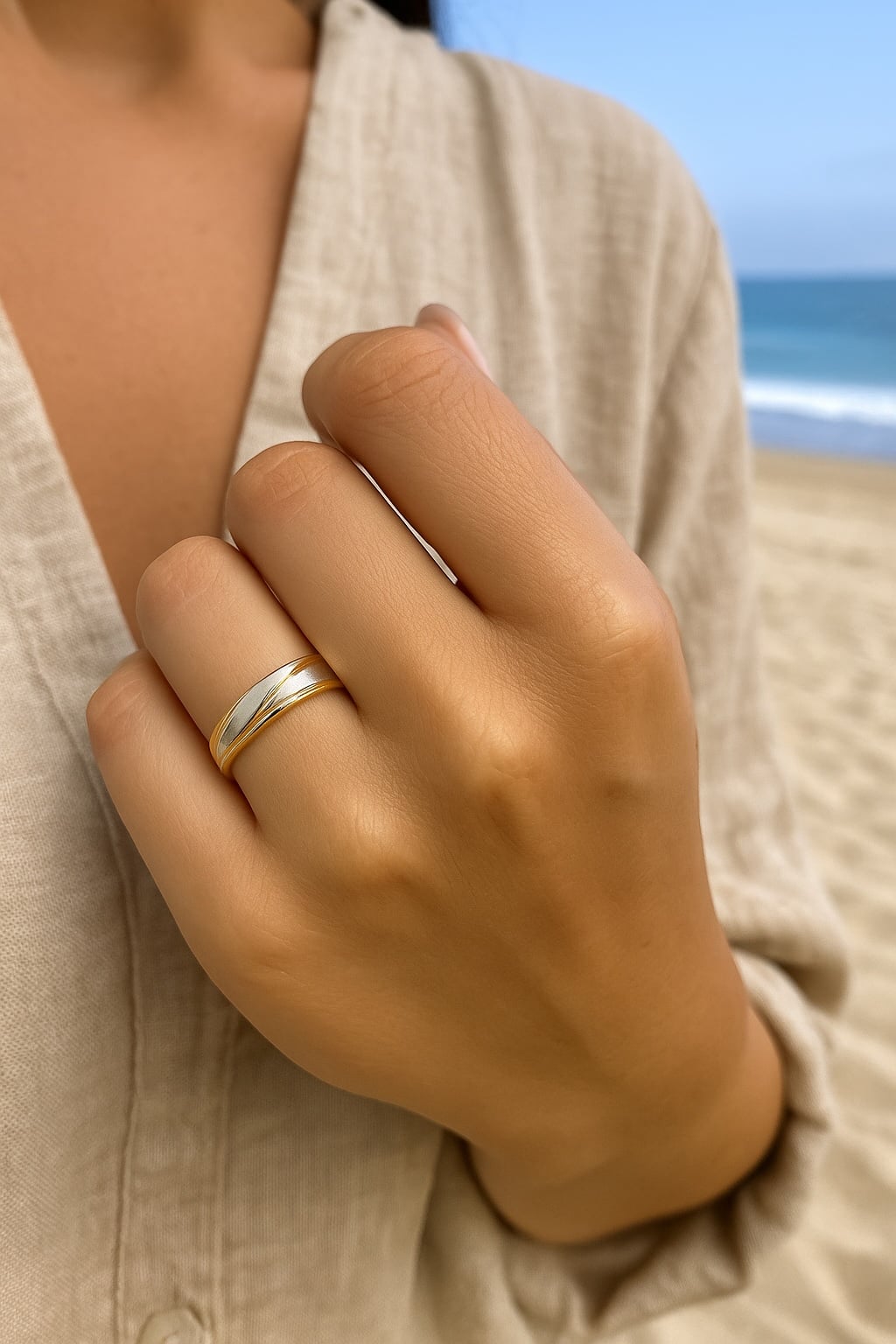 Unisex gold-plated stainless steel wedding ring with matte brushed groove and free engraving